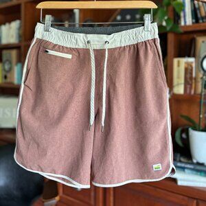 Vuori Banks Shorts – Rose / Cream Trim – 7” Inseam – Size Small